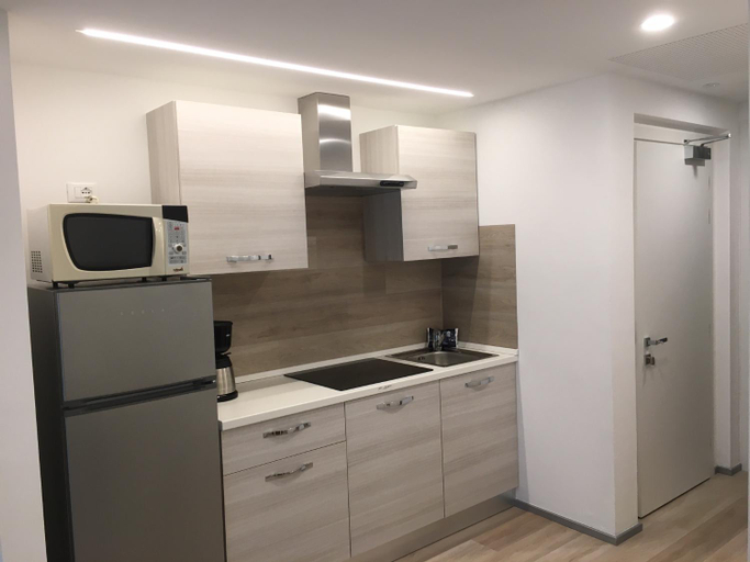 Others 4, Residence Marina, Trento
