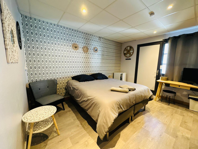 Bedroom 2, Centre de vacances Hotel CAPLANDES, Landes