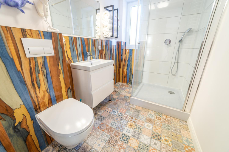 Bathroom 2, Lawendowe wzgorze Apartamenty, Mrągowo