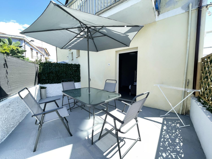 Others 2, B&B Il Tirreno, Cosenza