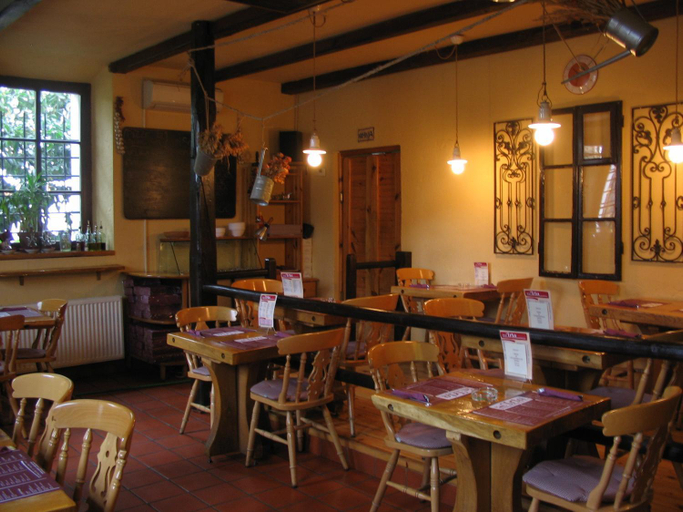 Food & Drinks, House Trta, Ljubljana