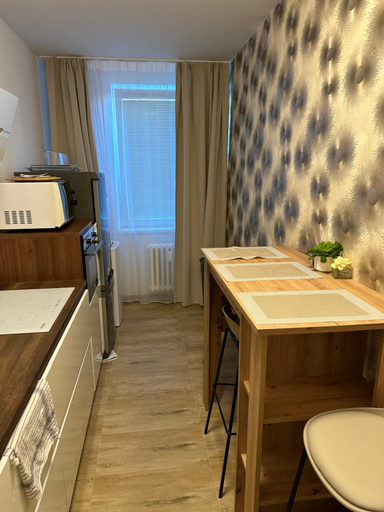 Others 5, Sunny House Two, Bratislava V