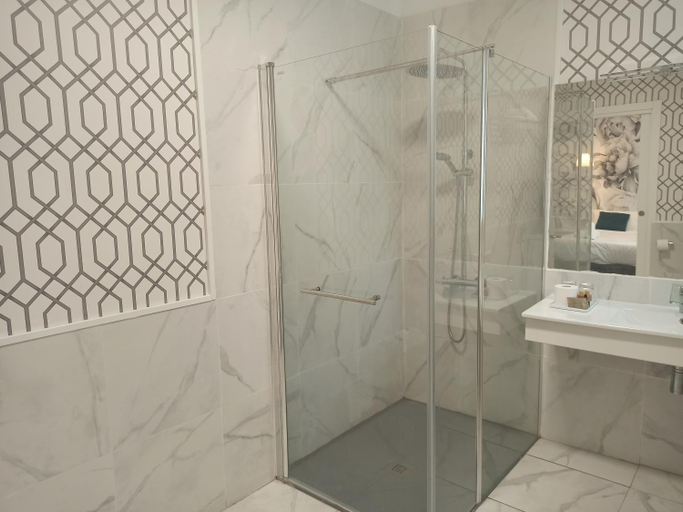 Bathroom 3, Rin Rooms, Guipúzcoa