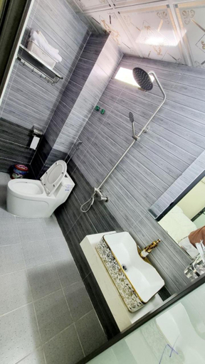 Bathroom 2, NHA NGHI ANH VAN, Đồng Văn