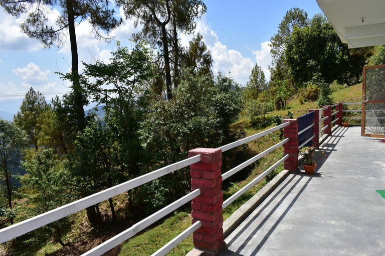 Balcony/terrace 4, EVERGREEN HOME STAY, Almora