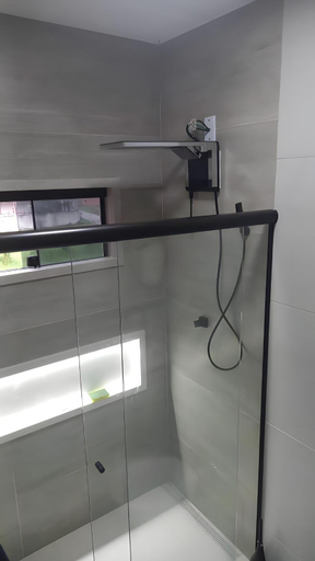 Bathroom 3, Recanto dos Sonhos, Parati