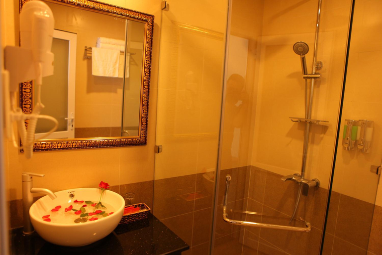 Bathroom 5, Dalat Luxury Hotel, Đà Lạt