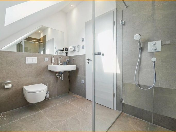 Bathroom 3