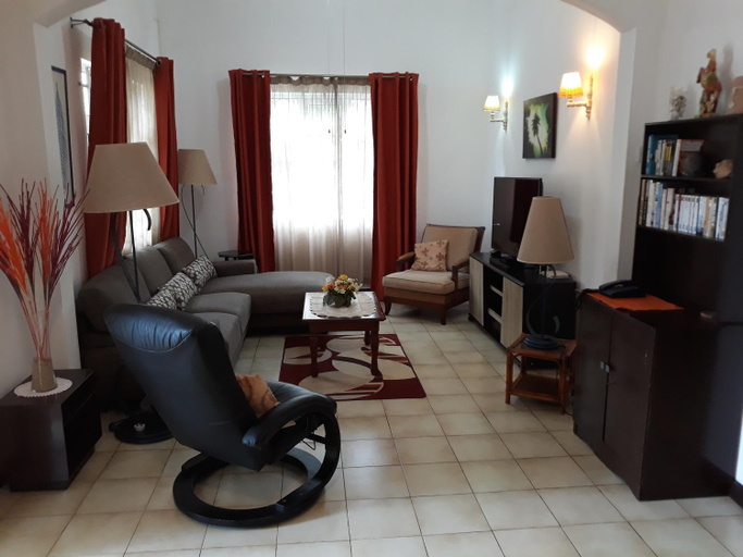 Facilities 5, VILLA OASIS