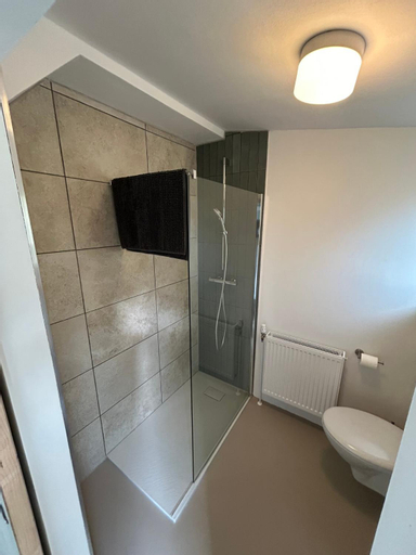 Bathroom 8