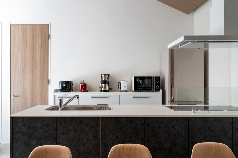 Grey Wolf Chalet by Hakuba White Fox Company, Hakuba