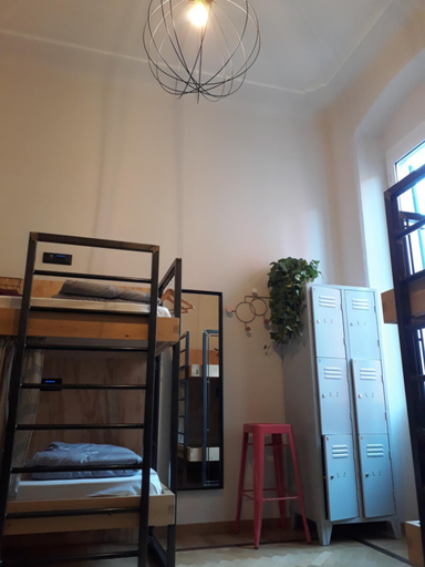Others 5, 5 Terre Backpackers City, La Spezia