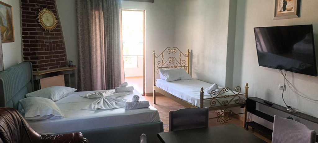 Others 3, Apartments Resul Pushi Ksamil, Sarandës