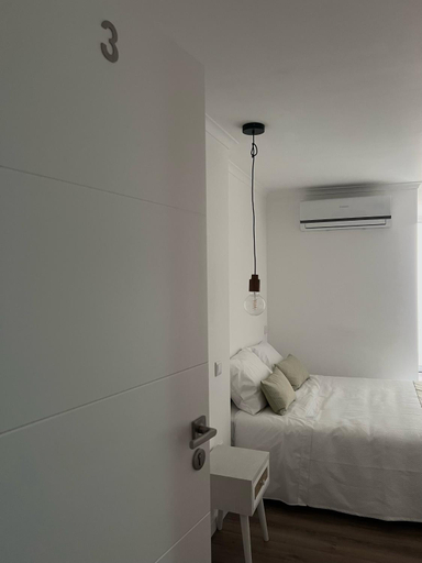 Others 4, AL44, Beja