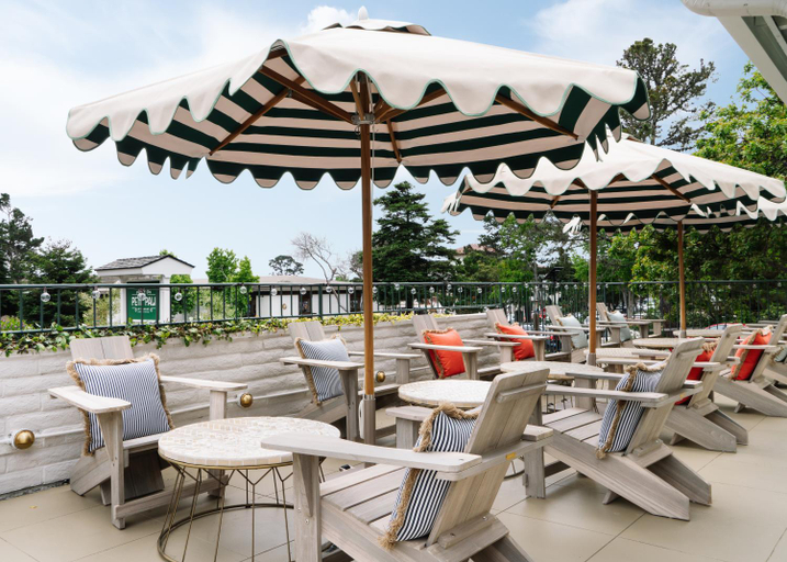Food & Drinks 5, Le Petit Pali at Ocean Ave, Monterey