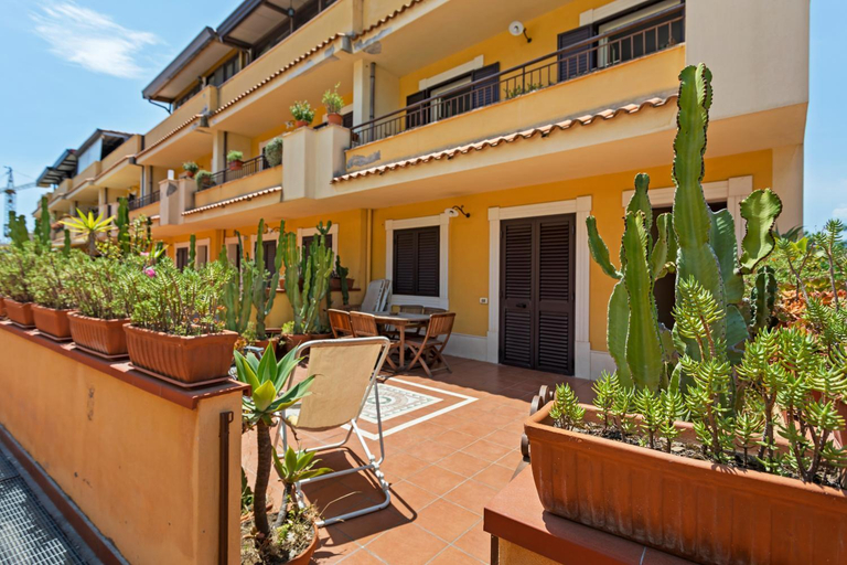 Others 5, GuestHost - Giardini Naxos Bright Apartments with Balcony, Messina