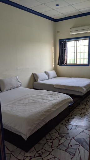 Bedroom 2, Iron Rest Inn, Pingtung