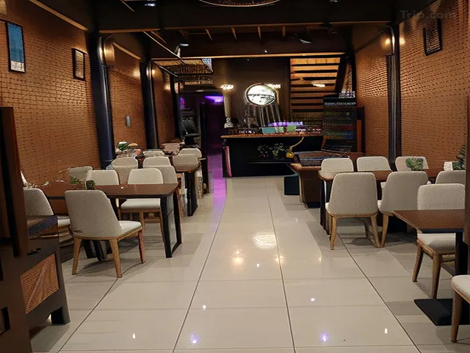Food & Drinks, Deva Hostel & Relax Pool, Muang Chiang Mai