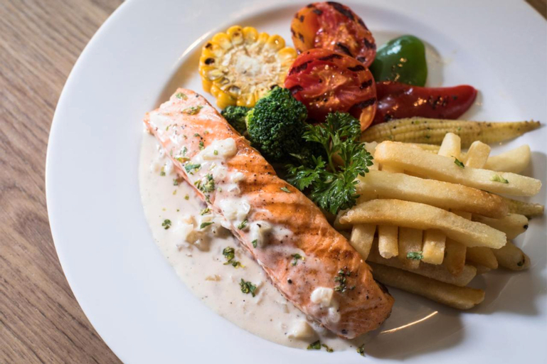 Food & Drinks 8