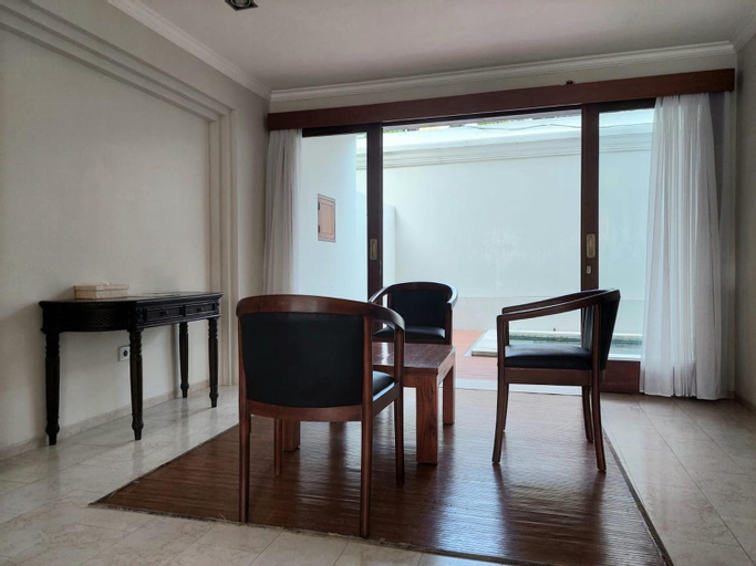 Dining Room 4