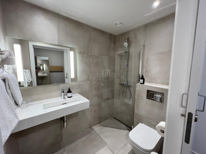 Bathroom 4, Vingsted Hotel & Konferencecenter, Vejle
