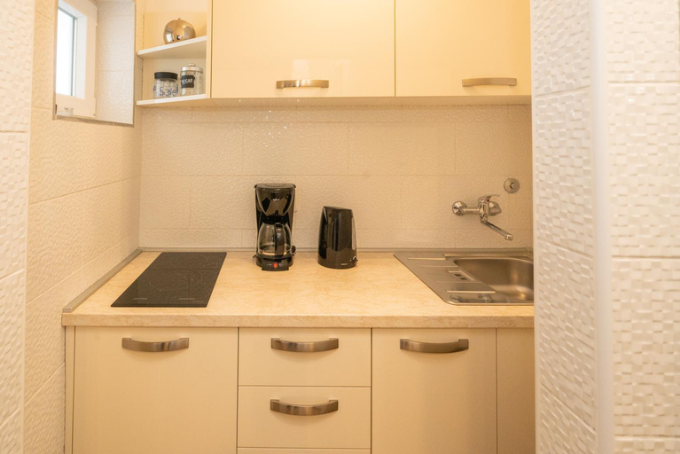 Others 4, Apartmani "MARKO" Dugovaca, Pakoštane