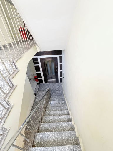 Others 3, R K Guest House, Varanasi