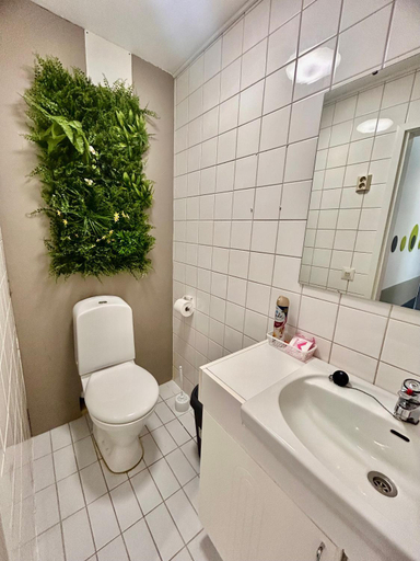 Bathroom 3, ChillOut GuestHouse Lahti, Päijänne Tavastia