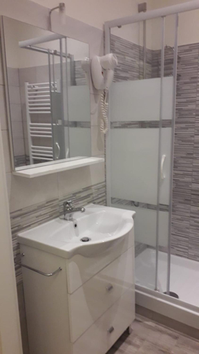 Bathroom 5