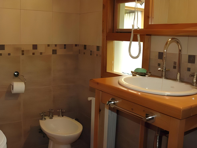 Bathroom 3, Matices Patagonicos, Bariloche