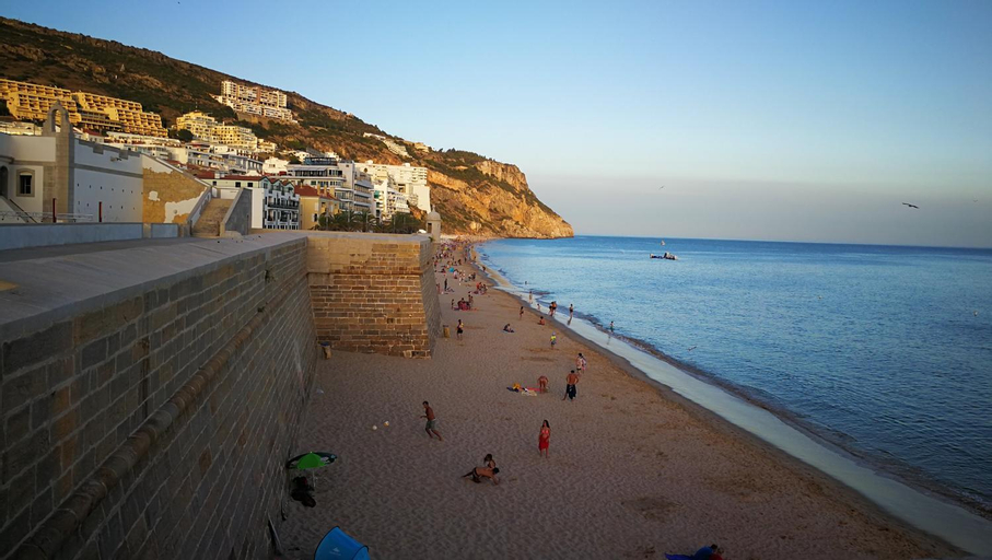 Others, Quinta de Palames, Sesimbra