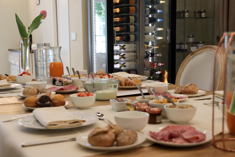 Food & Drinks 8