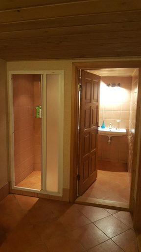 Bathroom 2, Peahen Residence, Riga