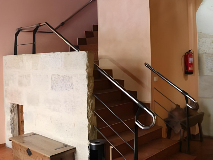 Others 5, Hotel Fray Tomas, Soria