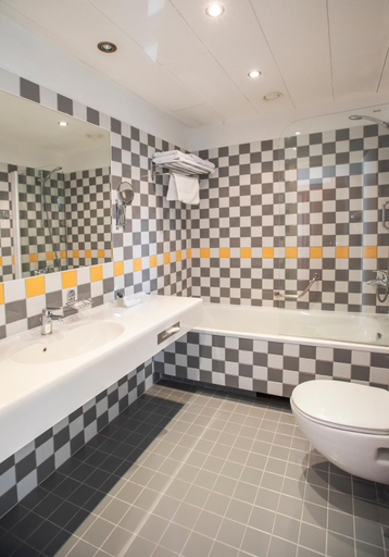 Bathroom 5, Daugirdas, Kauno