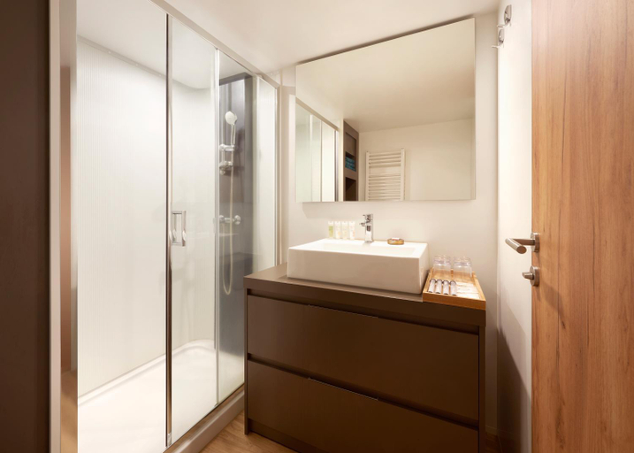 Bathroom 4, Starville, Seogwipo