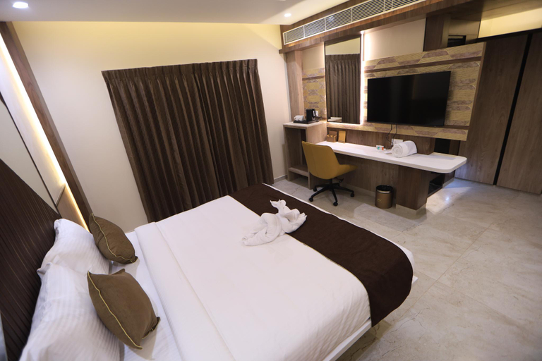 Bedroom 12