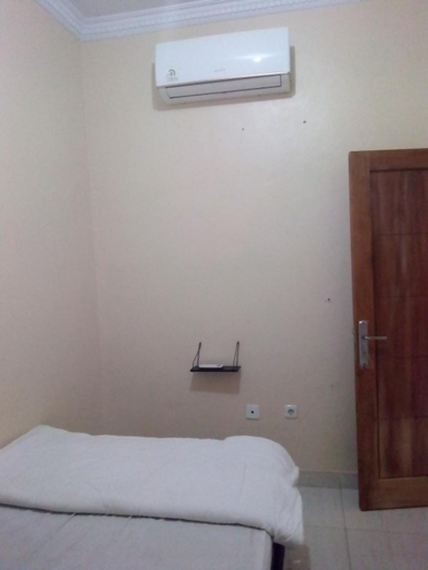 Bedroom 2, wisma wayang ajen syariah, Subang