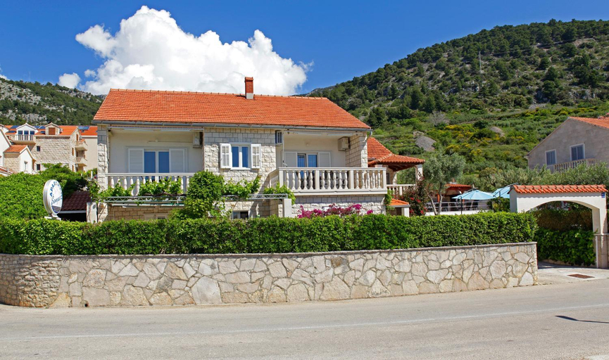 Others 3, Apartments Semper - HEATED POOL, Bol