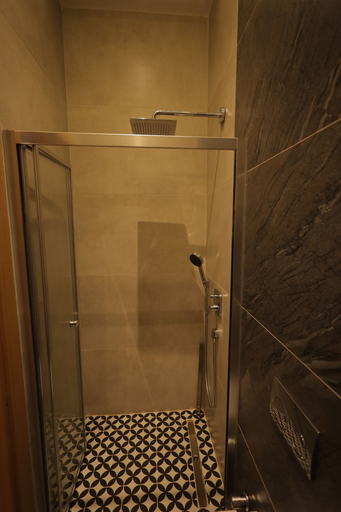Bathroom 3, Essa Pera Hotel, Beyoğlu