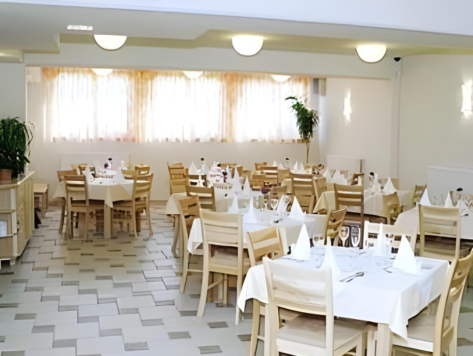 Food & Drinks 4, Hotel Bau Maribor, Maribor