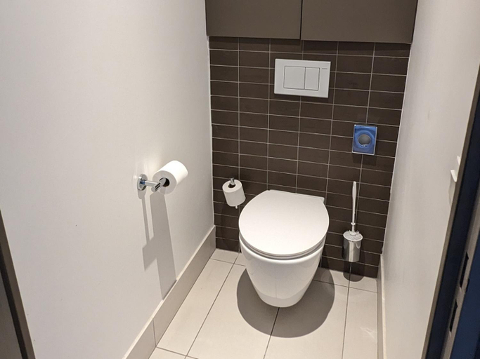 Others 5, Disneyland Deluxe flat, outside pool, Climatisation, 1 min to Disney Parks, Seine-et-Marne