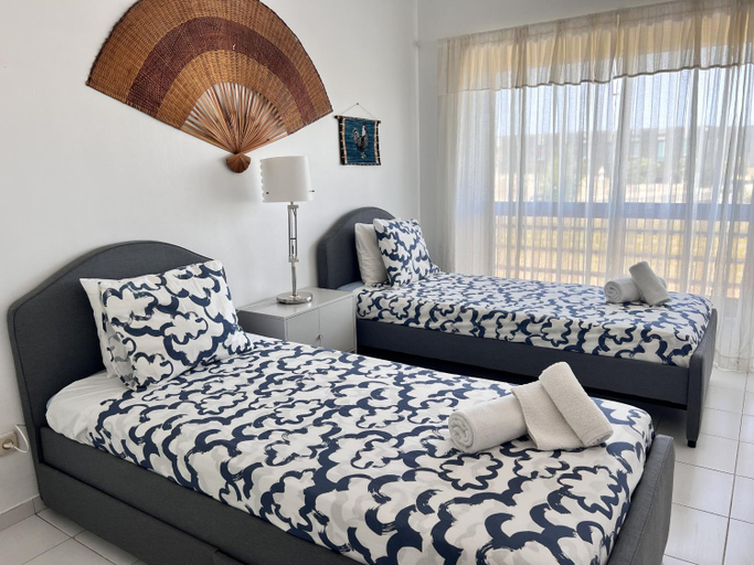 Bedroom 2, Caparica Lisbon Apartment by Caparica Villas, Almada