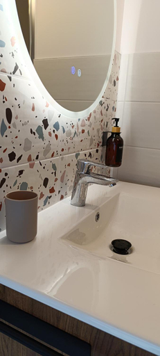 Bathroom, Chambre Irondas, Gironde