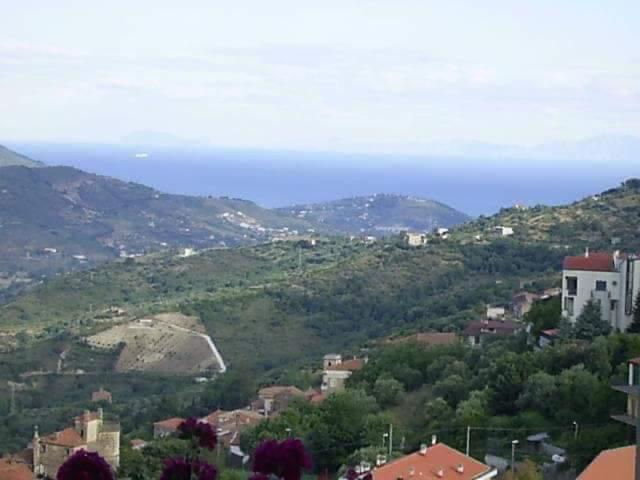 Others 2, Santa Barbara Guest House, Salerno