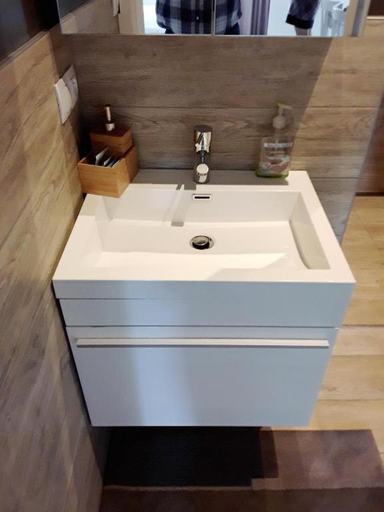 Bathroom 3, Le Jardin Du Thv Bord De La Meuse, Namur