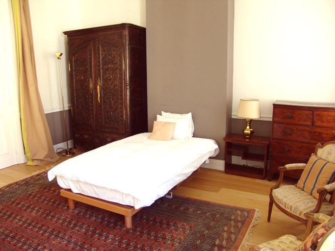 Others 3, Louise Chatelain suites, Bruxelles