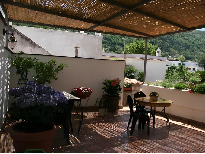 Others 5, B&B Il Vicolo, Napoli