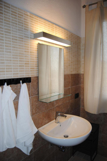 Bathroom 3, Cascina Bosco Gerolo, Piacenza