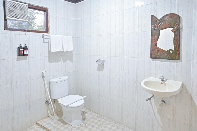Bathroom 15
